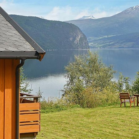 Three-Bedroom Holiday Home In Utvik 1 Reed Rom bilde