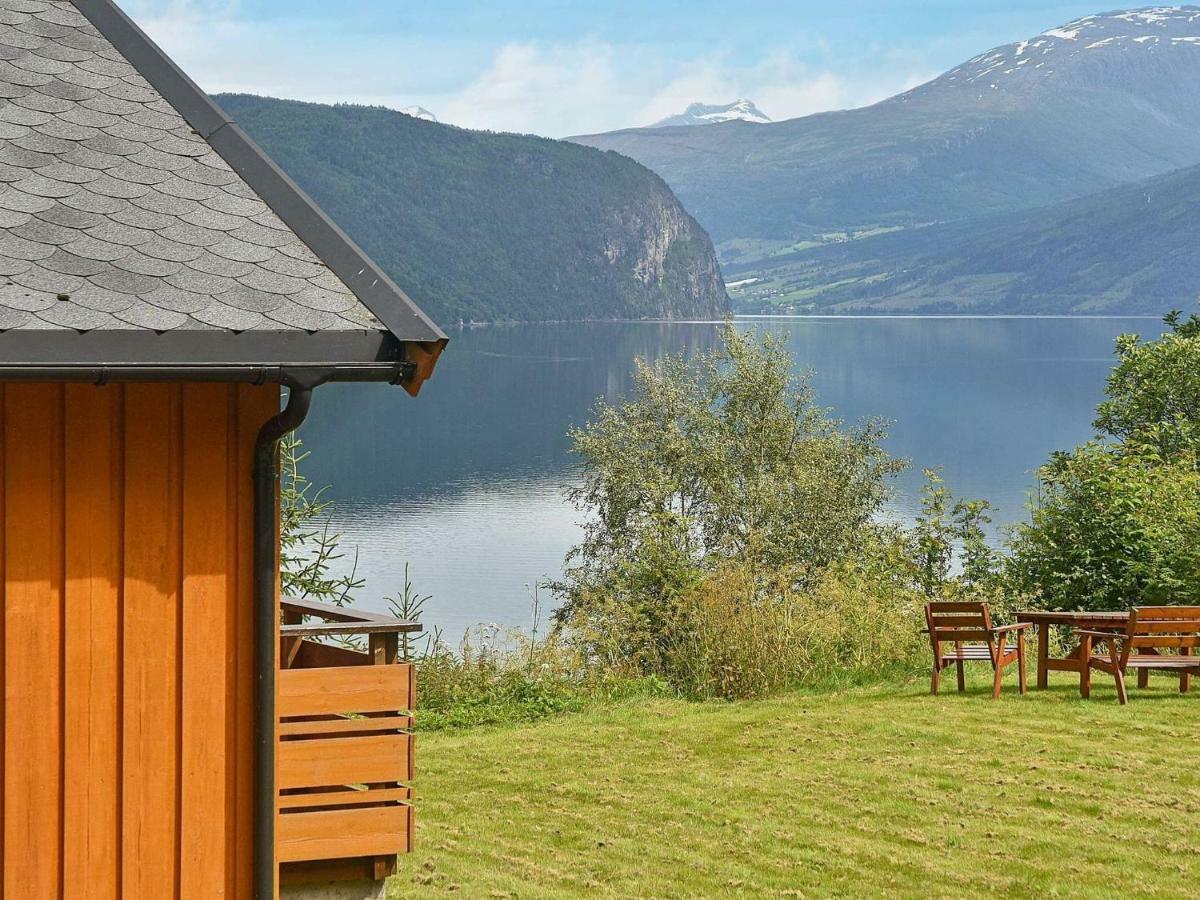 Three-Bedroom Holiday Home In Utvik 1 Reed Eksteriør bilde
